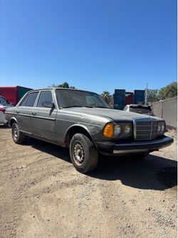 1982 Mercedes Benz 300D