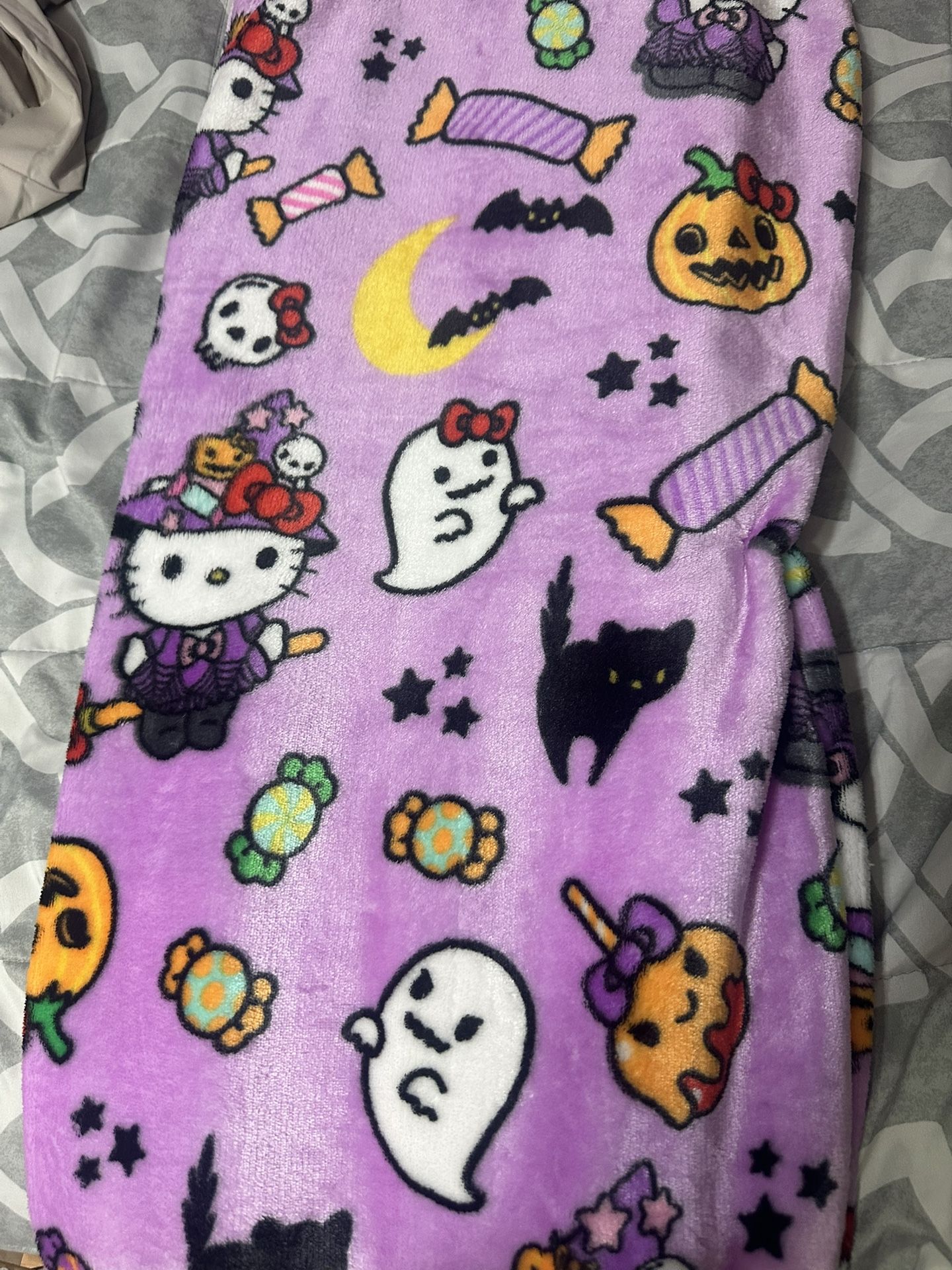 Hello Kitty Halloween Blanket 
