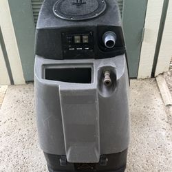 Carpet extractor