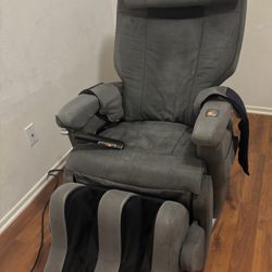 Human Touch Zero Gravity Massage Chair