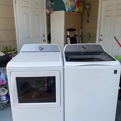 GE Washer And Dryer set Like New
