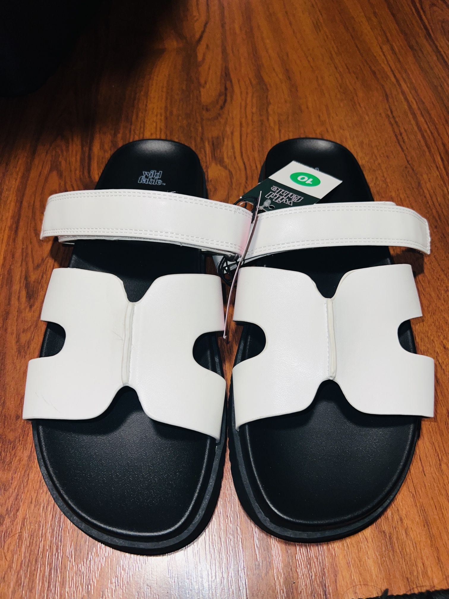 Wild Fable Women’s Hayley Slide Sandals 