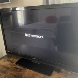 Emerson Flat TV 32inch