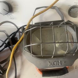 4 HDX Construction Lights 