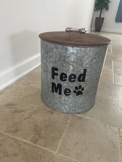 Food/Storage Dog Container
