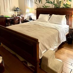 Cal King, Solid Wood, Cherry Bed Sleigh