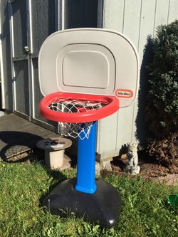 Little Tikes Adjustable Basketball Hoop