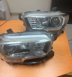 Toyota Tacoma 2018 OEM Lights