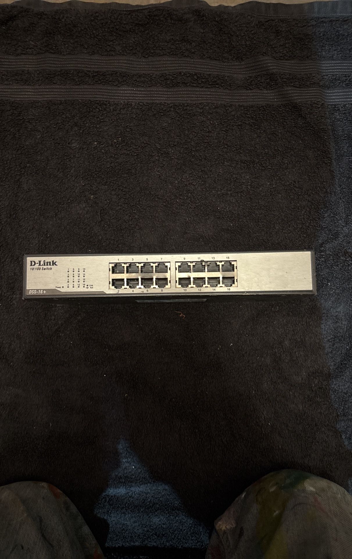 D-Link 10-100 Switch
