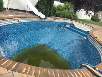 Pool liner