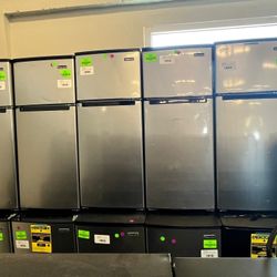 magic chef mini refrigerator  6A