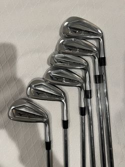 Mizuno JPX 921 / Modus Tour 105 RH 5-PW