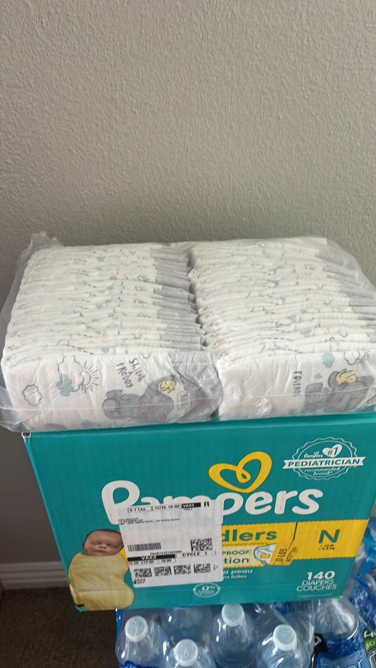 Newborn Pampers Diapers