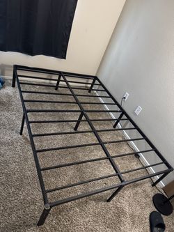 Queen Black Metal Platform Bed Frame