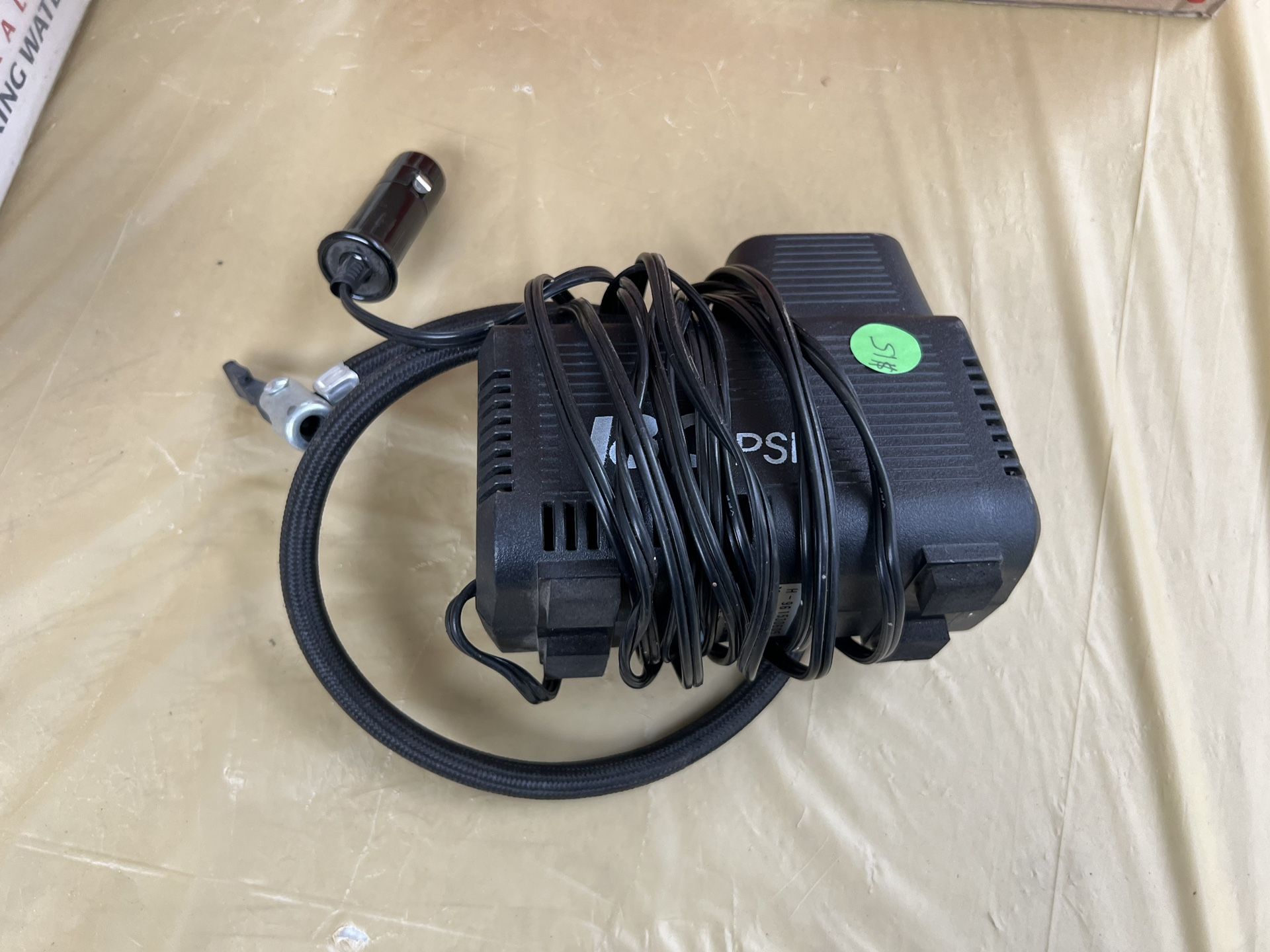 Small Handheld Air Compressor