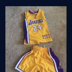 Boys Lakers Size 2/3t