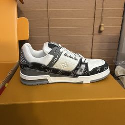 Louis Vuitton Trainer Grey/White