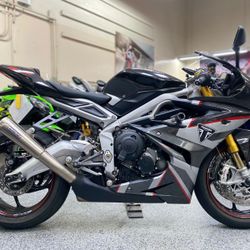 2020 Triumph Daytona Moto2 765