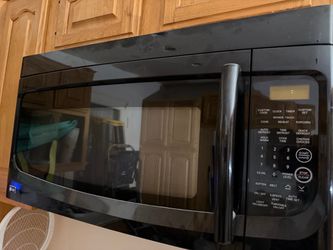 LG Over-the-Range Microwave – Black – Works Great