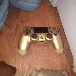 Gold PS4 Controller 
