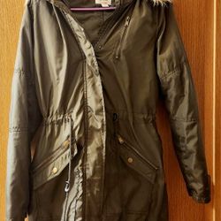 Mossimo Women's Coat sz Small • Hooded w/ lots of pockets