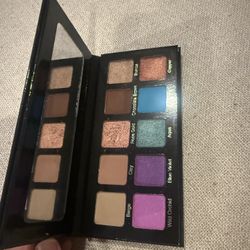 Violet Voss Essentials 2 Eye Shadow Palette