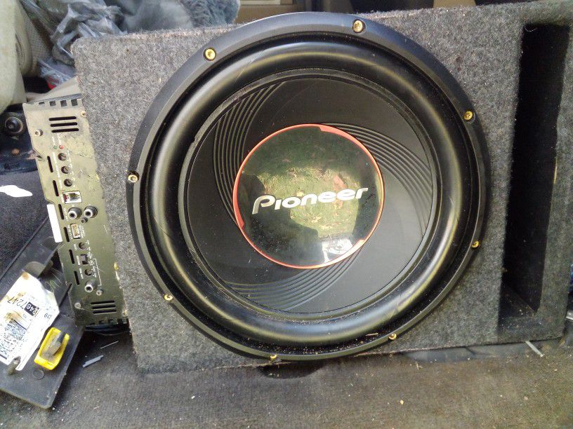 Car Speakers And box with amp 