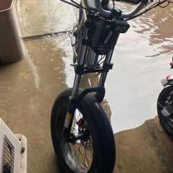 Ridstar Q20 Comes With Crome Pegs And Battery 