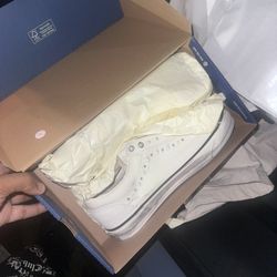 Vans Pearlized White Size 5 