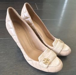 Tory Burch Quilted Leather Low-Heel Pumps in Blush Pink with Gold Logo