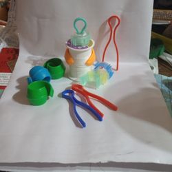Bobbin/Spool Holders, Thread And Bobbing Holders