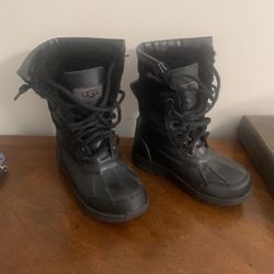 Kids( Toddler ) Size 11 Uggs Boots