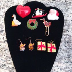 Christmas Brooch And Earring Lot
