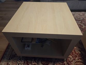 Square table w/ wheels