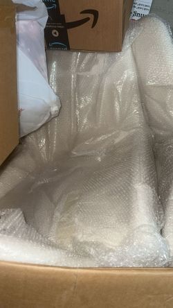 4 White Dinning Chairs 