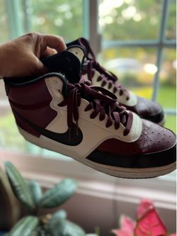 Nike MEN'S NIKE COURT VISION MID SNEAKERS