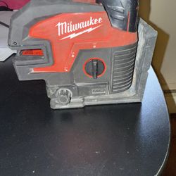 Milwaukee 2 Way And Dot Laser $110 