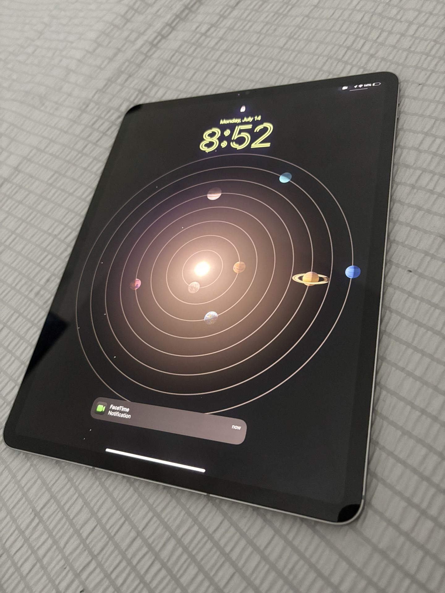 Apple iPad Pro 12.9 Inch 6th Generation