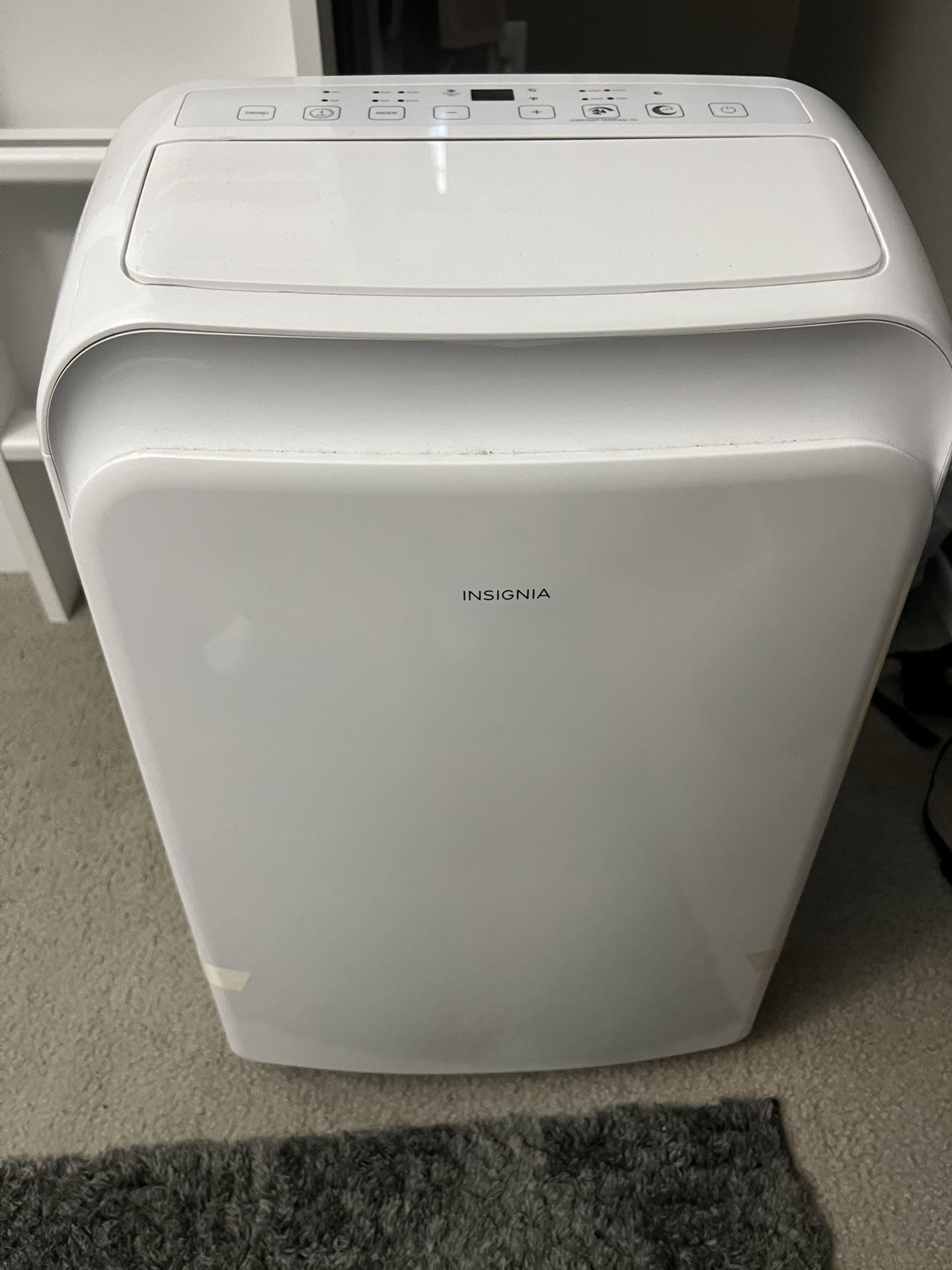 Insignia 300 SQ Portable AC