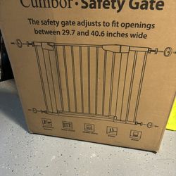 Cumbor Baby Gate