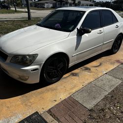 2002 Lexus IS