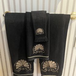 Set If Four Black Sea shell Towels. Never Used Only Decorative. 