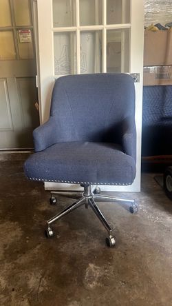 Nice blue rolling computer chair