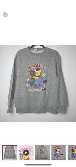 Winnie the Pooh Christmas sweater women size medium