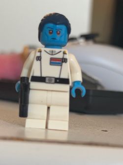 LEGO Star Wars Grand Admiral Thrawn Minifigure