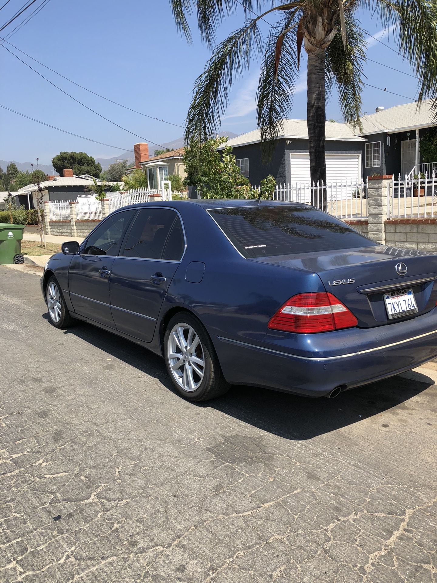 2004 Lexus LS 430