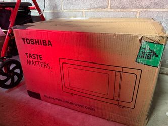 TOSHIBA 4-in-1 Countertop Microwave Oven with Air Fryer, 1.5 Cu.Ft, 1000W