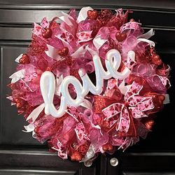 Valentine’s Day Light Up Wreath