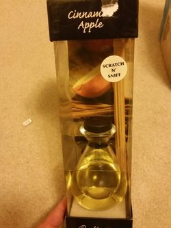 2 new 4.5 oz cinnamon apple fragrance