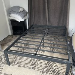 Full Size Metal Platform Bed Frame 